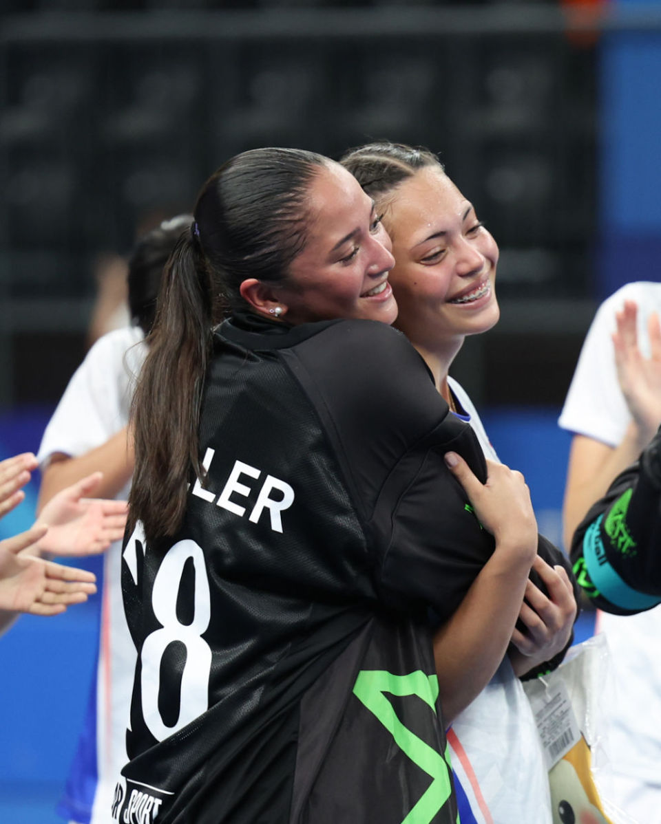 inews, 我感到温暖, 向全场观众 inews, 我感到温暖, 向全场观众