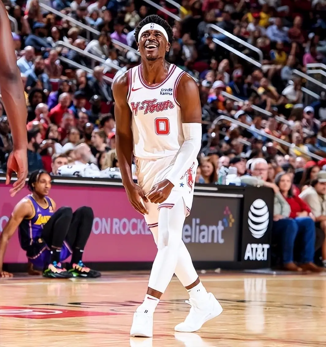 另外霍勒迪, 个位置并不, img