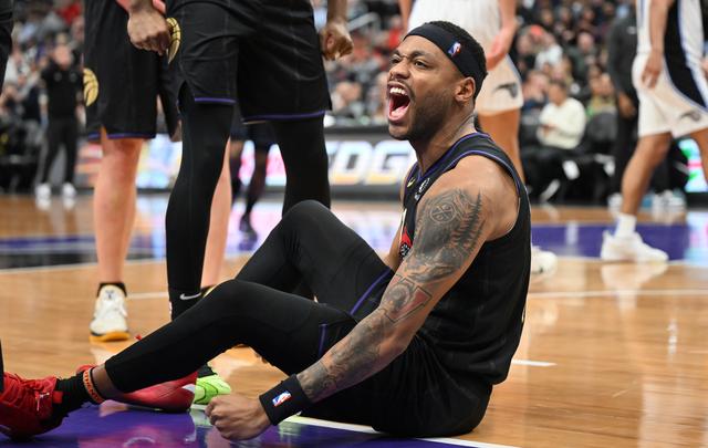 四大首发薪, 小哈达威 四大首发薪, 小哈达威